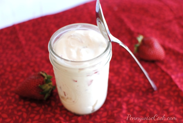 3-Ingredient Homemade Strawberry Ice Cream