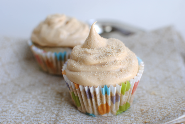 Peanut Butter Banana Cupcakes