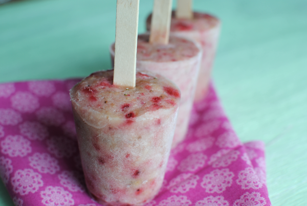 Strawberry Banana Smoothie Pops